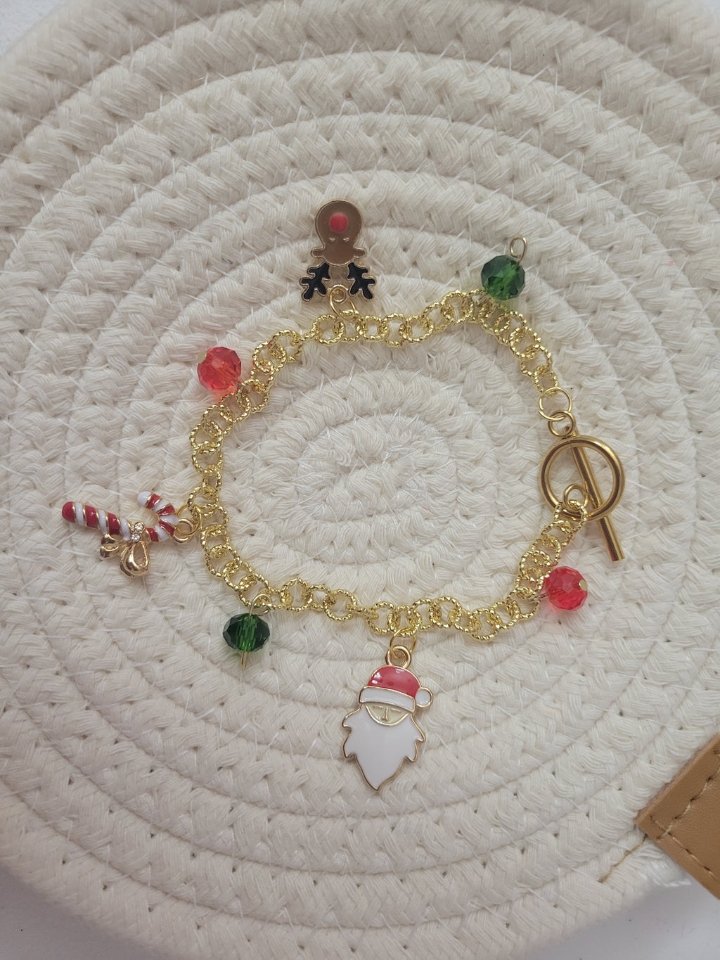 Pulsera de charms navideños