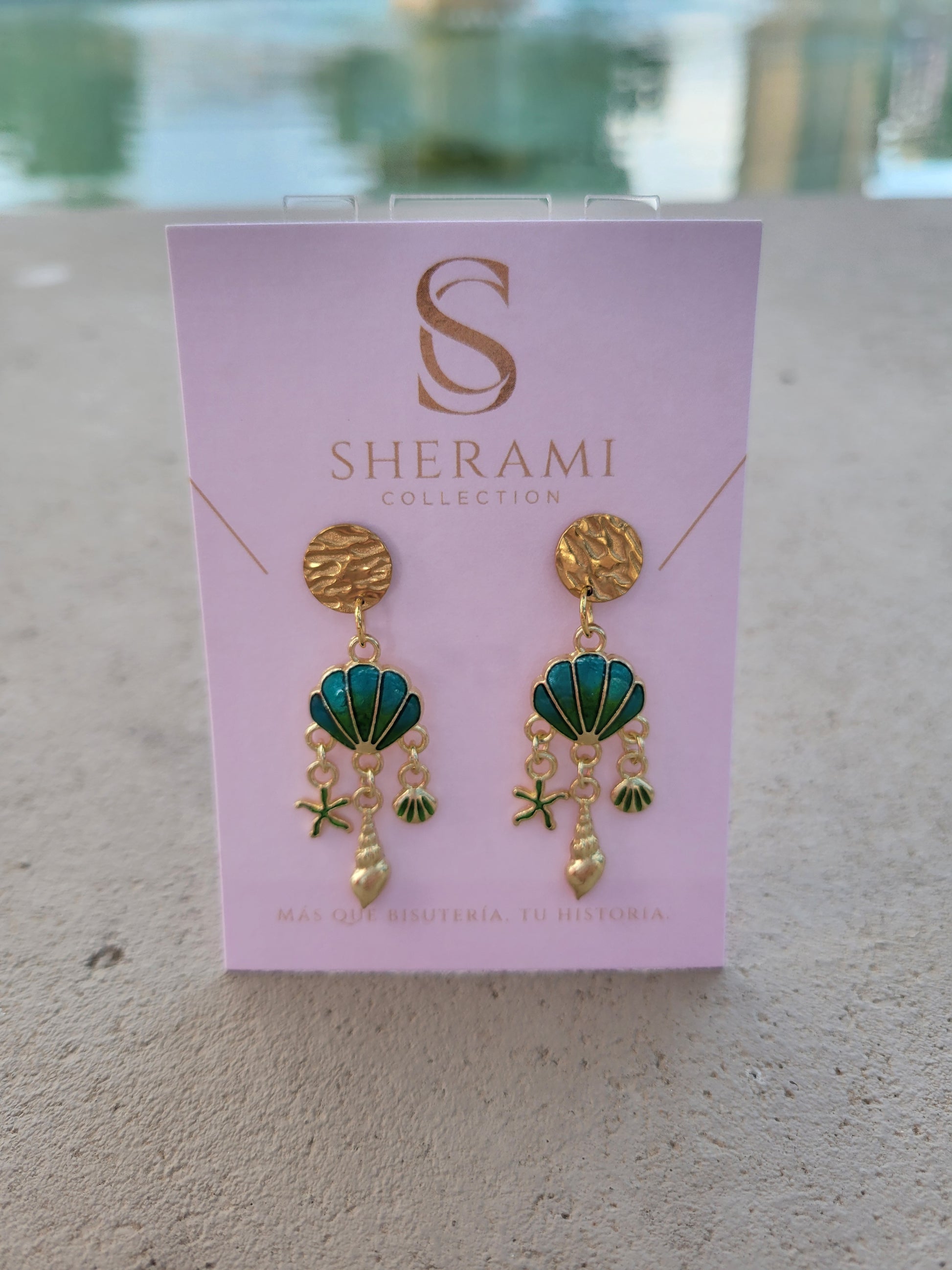Aretes de concha con estrellas de mar